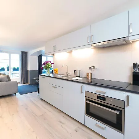 Livinparis - Luxury 4 Bedrooms Le Louvre I * Париж