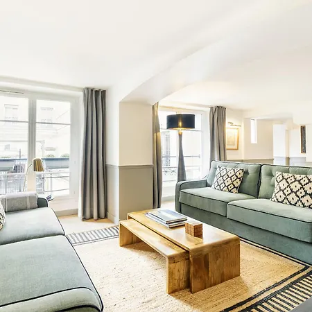 Livinparis - Luxury 4 Bedrooms Le Louvre I Appartement *