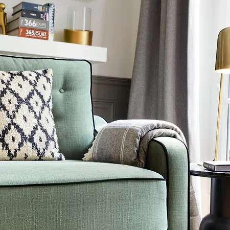 Appartement Livinparis - Luxury 4 Bedrooms Le Louvre I
