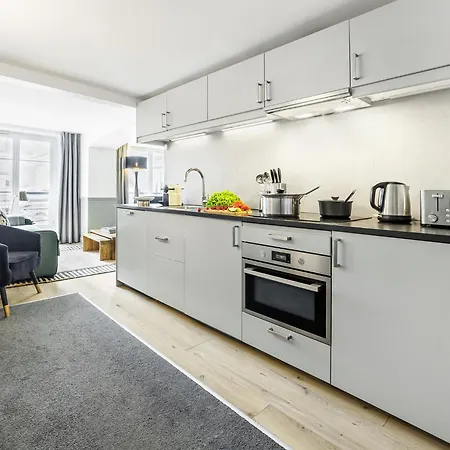 Appartement Livinparis - Luxury 4 Bedrooms Le Louvre I *