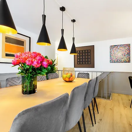 Livinparis - Luxury 4 Bedrooms Le Louvre I * Paris