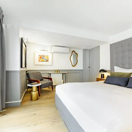 Appartement Livinparis - Luxury 4 Bedrooms Le Louvre I *