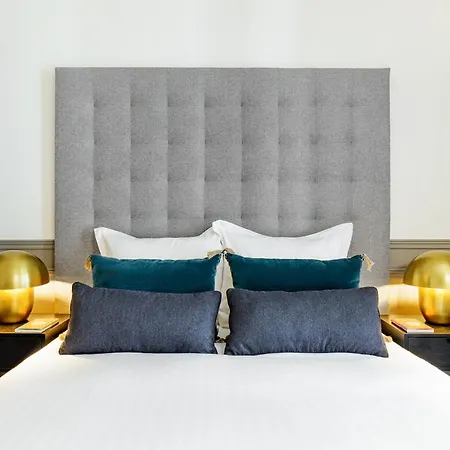 Livinparis - Luxury 4 Bedrooms Le Louvre I Appartement Paris