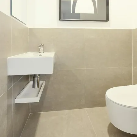Appartement Livinparis - Luxury 4 Bedrooms Le Louvre I Paris