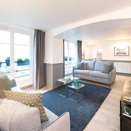 Livinparis - Luxury 4 Bedrooms Le Louvre I Paris